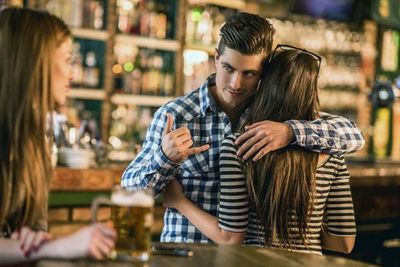 3 Zodiak Ini Suka Mempermainkan Hati Wanita, Jangan Gampang Percaya!