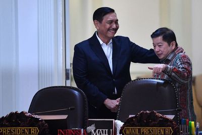 Hari Pertama Jadi Plt Menhub, Luhut: Sterilisasi Kantor Kemenhub!