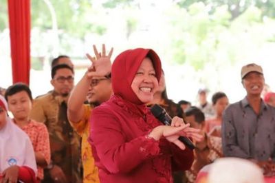 Berbagai Cara Walikota Risma Hadapi Virus Corona di Surabaya