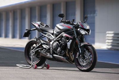 Mantap, Motor Triumph Gahar Siap Menggoda