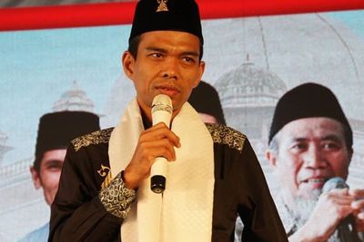 UAS Tanggapi Fatwa MUI Terkait Salat di Rumah karena Wabah Corona