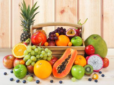 7 Buah yang Bikin Kulit Glowing dari Dalam, Aman dan Alami