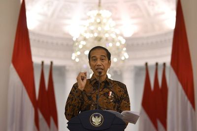[BREAKING NEWS] Jokowi Putuskan Ujian Nasional 2020 Ditiadakan