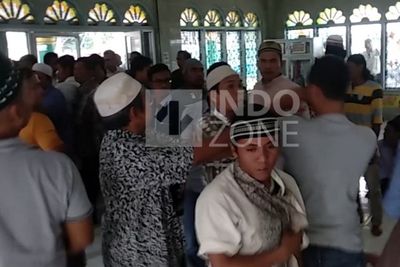 Viral Video Perkelahian Saat Khutbah Jumat, Seorang Pria Diusir dari Masjid di Medan