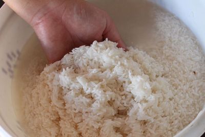 Manfaatkan Air Cucian Beras untuk Kecantikan, Begini Caranya