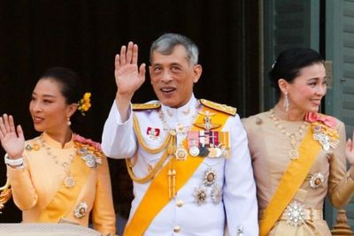 Ini Alasan Raja Thailand Ngungsi di Jerman dan Bawa 20 Selir
