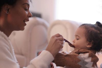 Si Kecil Susah Makan, Bolehkan Memberikan Suplemen?