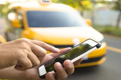 Mobil LCGC Marak Dijadikan Taksi Online, seperti Ini Tanggapan Toyota