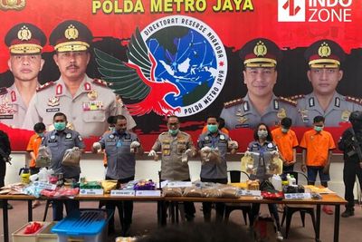 Polisi Gerebek Tempat Pembuatan Tembakau Gorila di 4 Kota 