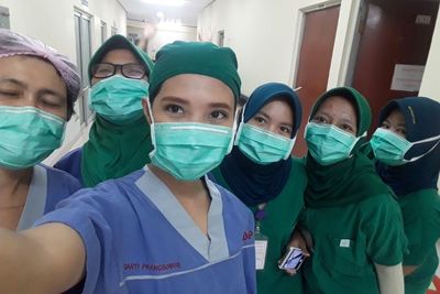 Berjuang di Garda Terdepan, Ini Kisah Perawat Melawan Corona