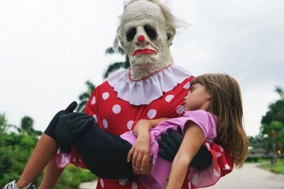 Film Wrinkles The Clown, Kehidupan Pennywise di Dunia Nyata