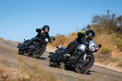 Motor Retro Anyar Harley-Davidson Tampil Lebih Sporty