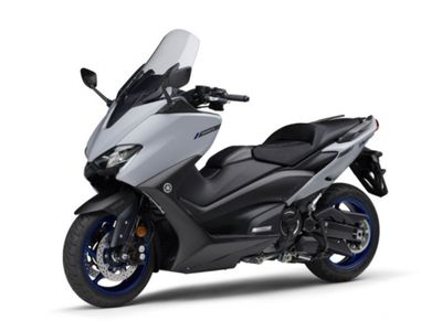 Yamaha TMax 560 Nan Sporty Mengaspal di India