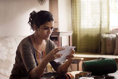 Sinopsis The Lunchbox (2013) , Cinta dari Sebuah Catatan di Kotak Makan Siang