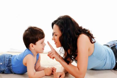 Di Rumah Terus Bisa Bikin Anak Stres, Ini yang Bisa Dilakukan Orangtua