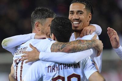 Smalling Balik ke MU, Roma Bidik Vertonghen?