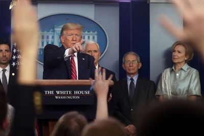 Trump Sebut Beberapa Negara Bagian Akan Cabut Pembatasan Sosial Corona