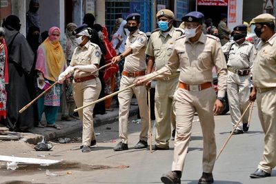 Terjebak Lockdown di India, Ribuan WNI Minta Dievakuasi Jokowi