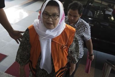 Pesan dari Penjara, Siti Fadilah Minta Pemerintah Tidak Pakai Vaksin Corona Bill Gates