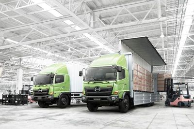 Hino Fokus pada Layanan Servis dan Suku Cadang