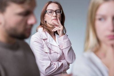 Ladies, Atasi Ketakutanmu Pada Ibu Mertua dengan Cara Sederhana Ini