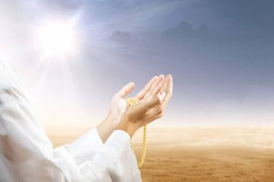 7 Waktu yang Tepat untuk Memanjatkan Doa