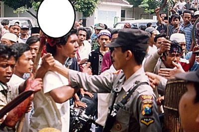 Perang Sampit, Dari Mitos Panglima Burung Sampai Ritual Penggal Kepala 