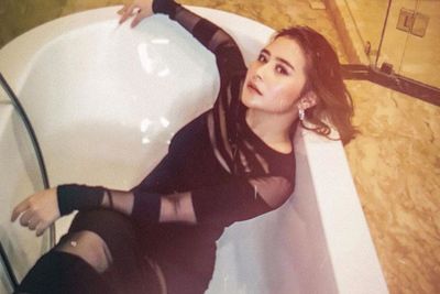 Yuk, Lihat Potret Virtual Photoshoot ala Deretan Artis Tanah Air