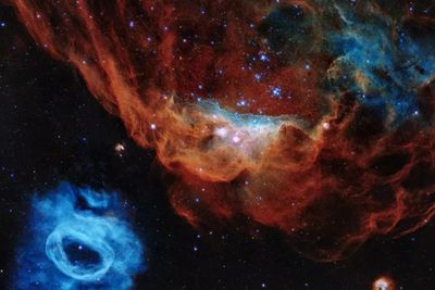 Rayakan Ulang Tahun ke-30 Teleskop Hubble, NASA Rilis Foto Galaksi Keren!