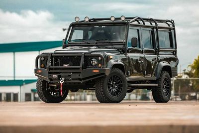 Intip Land Rover Defender dengan Mesin Listrik Tetap Tangguh untuk Offroad 