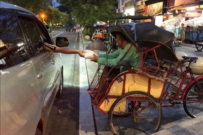 Lawan Virus Corona, Anak Mobil Innova Ikut Bantu Tenaga Medis dan Rakyat Kecil
