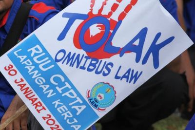 RUU Cipta Kerja Digugat ke PTUN
