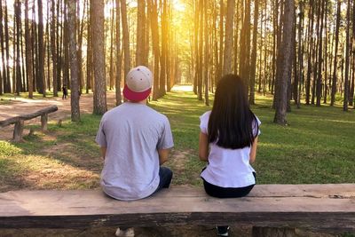 Jika 3 Bahasa Tubuh Ini Terlihat, Itu Artinya Mereka Sedang Mencari Cinta