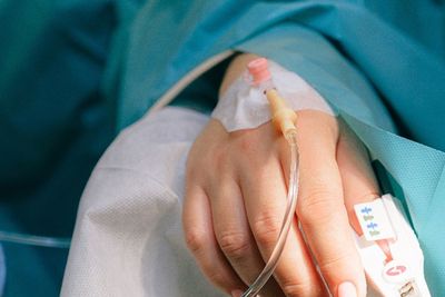 Waspadai! Keracunan Makanan Berulang Picu Dampak Kronis Saluran Cerna