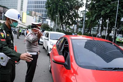 Mahfud MD Usul Pelonggaran PSBB, DPR: Sabar, Sampai Jumlah Kasus Terus Menurun