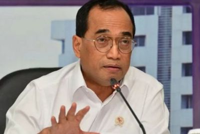 Polemik Menhub Izinkan Semua Moda Transportasi Beroperasi: Kebijakan Akal-akalan