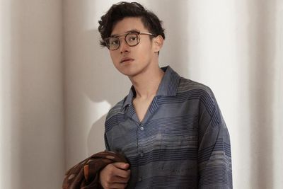 Pria Berkacamata Lebih Disukai Banyak Wanita, Kenapa?