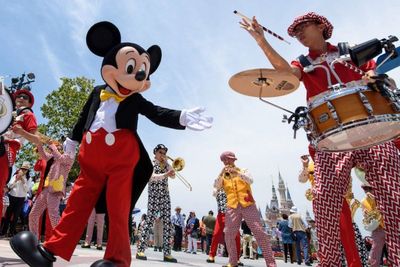 Disneyland Shanghai Kembali Dibuka, Jumlah Pengunjung Dibatasi