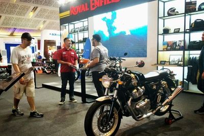 Royal Enfield Perpanjang Masa Garansi Motor Pelanggan