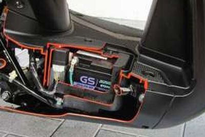 Tips Menjaga Aki Motor Tetap Awet di Masa PSBB dengan Cara Ini