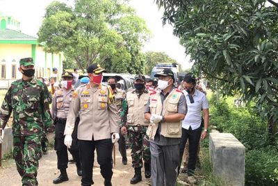 Peduli Warga Terdampak Covid-19, Polres Majalengka Bagikan 1.500 Paket Sembako