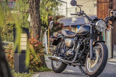 Kawasaki Siapkan Motor Retro Klasik Unik Bermesin Bongsor