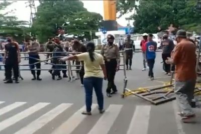 Viral Pedagang Bongkar Paksa Pembatas Akses ke Pasar Payakumbuh