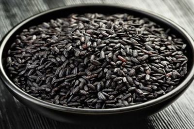 Begini Cara Mudah dan Praktis Memasak Beras Hitam