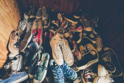 Cara Mudah Hilangkan Kuman pada Sepatu dengan Disinfektan