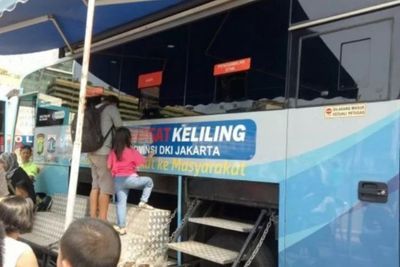 Selain di TMII, Polda Metro Juga Terjunkan 3 Mobil SIM Keliling di Jakbar