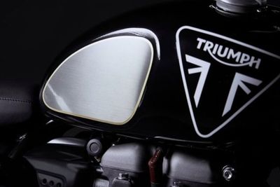 Imbas Corona, Triumph PHK Ratusan Karyawan