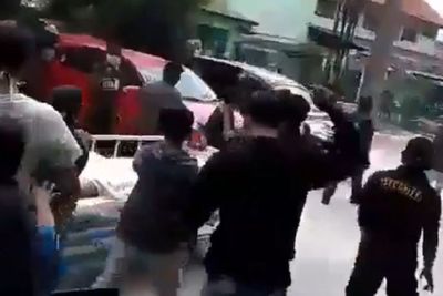Warga Nekat Bawa Pulang Jenazah dari RS Mekarsari Bekasi Gara-gara Tolak Dinyatakan Corona