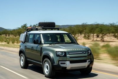 Dampak Pandemi Covid-19, Produksi Land Rover Defender Tertunda
