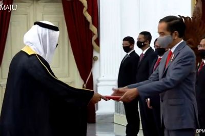 Jokowi Terima Surat Kepercayaan dari 7 Dubes Asing di Istana Negara